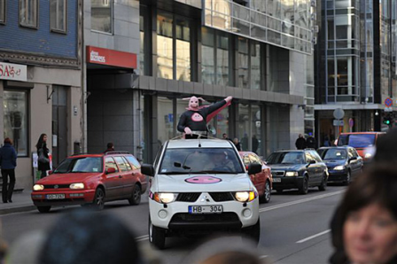 Человек-свинья - номинант на Евровидение-2010